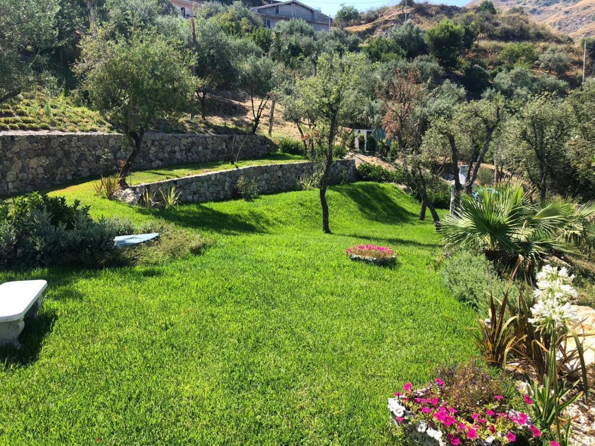Villa Nina 2013 Appartamento تاورمينا المظهر الخارجي الصورة